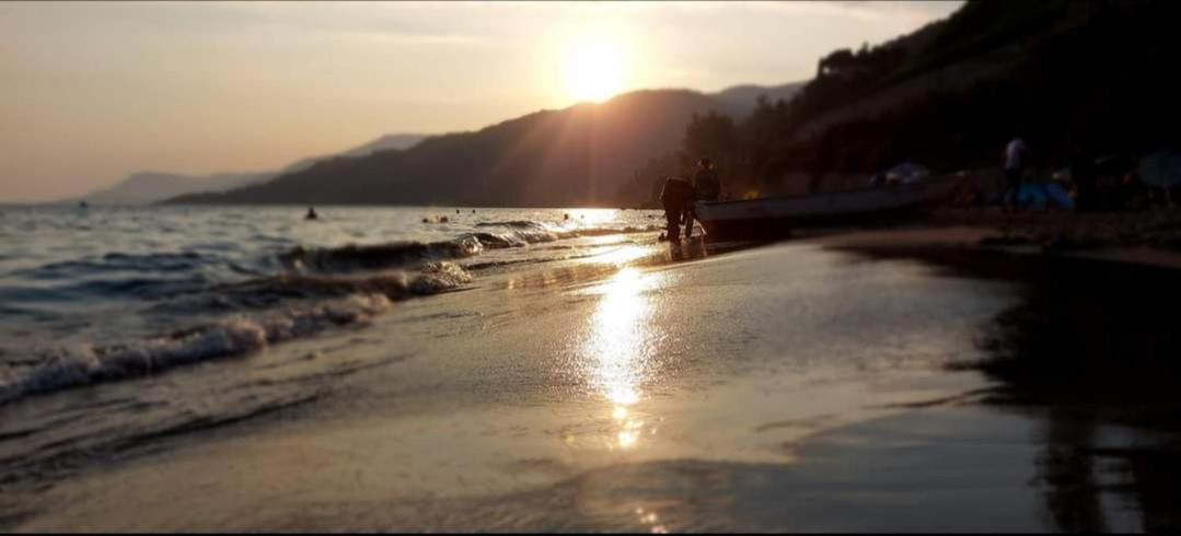Casa Vacanze Paglino Ventimiglia Ngoại thất bức ảnh